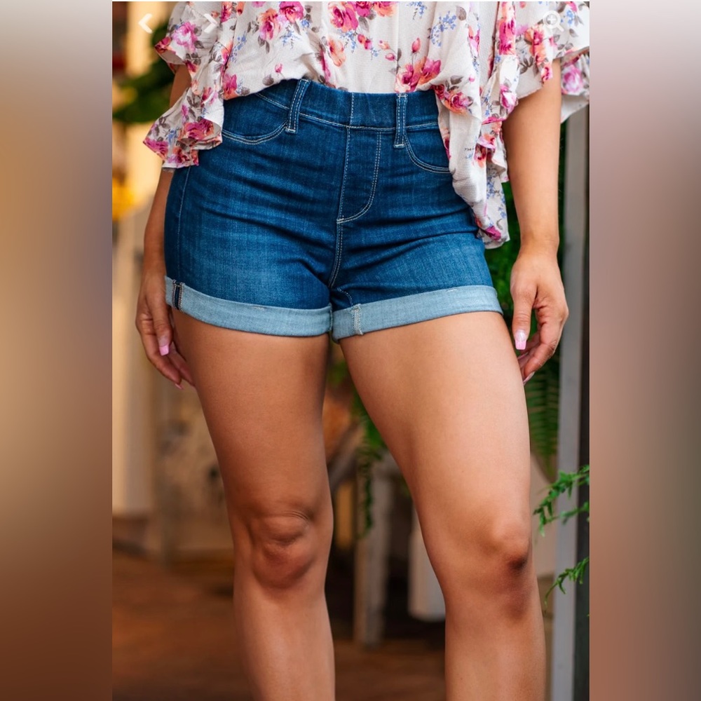 Judy Blues 
Isla Pull On High Rise Shorts